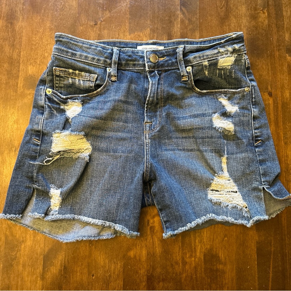 Good American Shorts Distressed Size 2 / 26 Raw Cut Off Sexy Summer Vacation